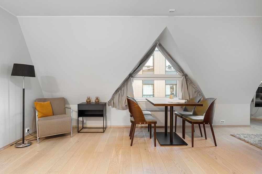 객실 내 식사 공간