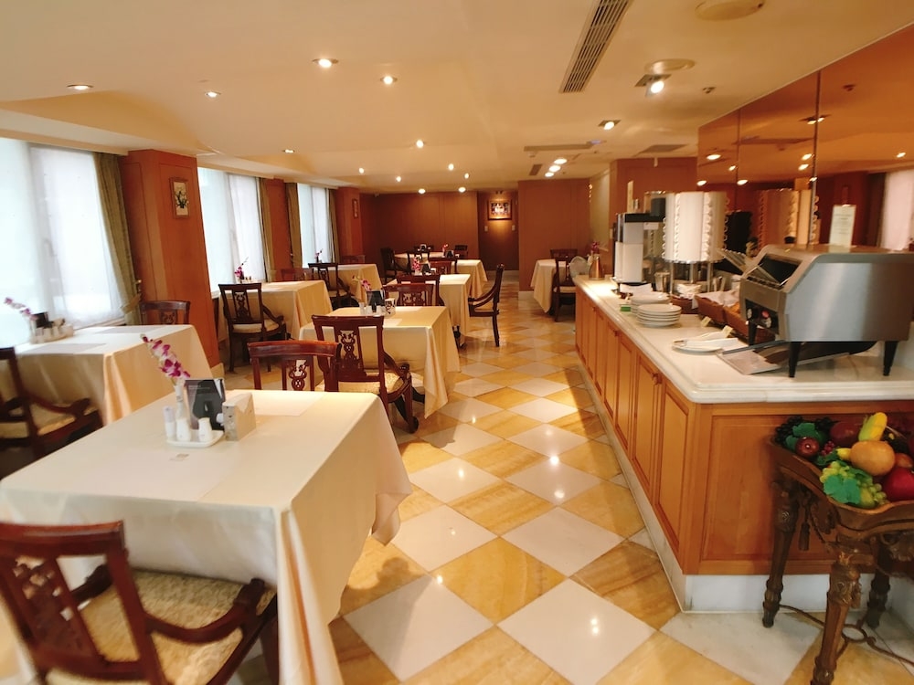 뷔페 아침 식사