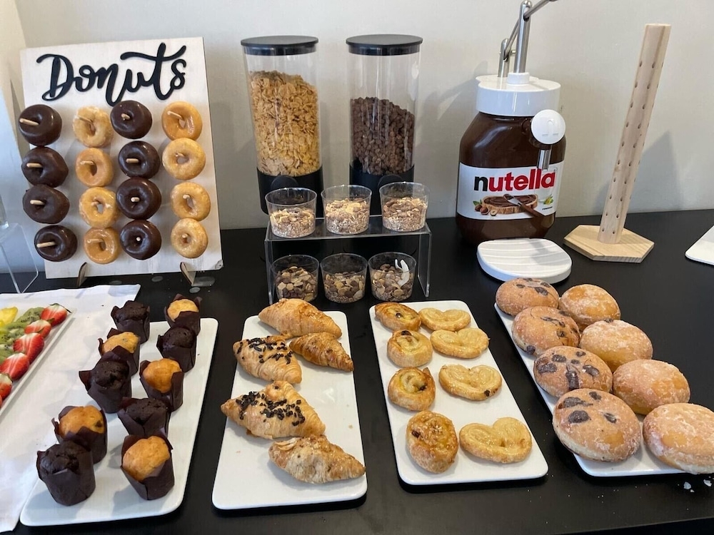 뷔페 아침 식사