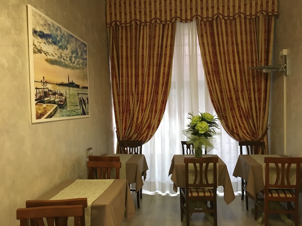 로비 좌석 공간