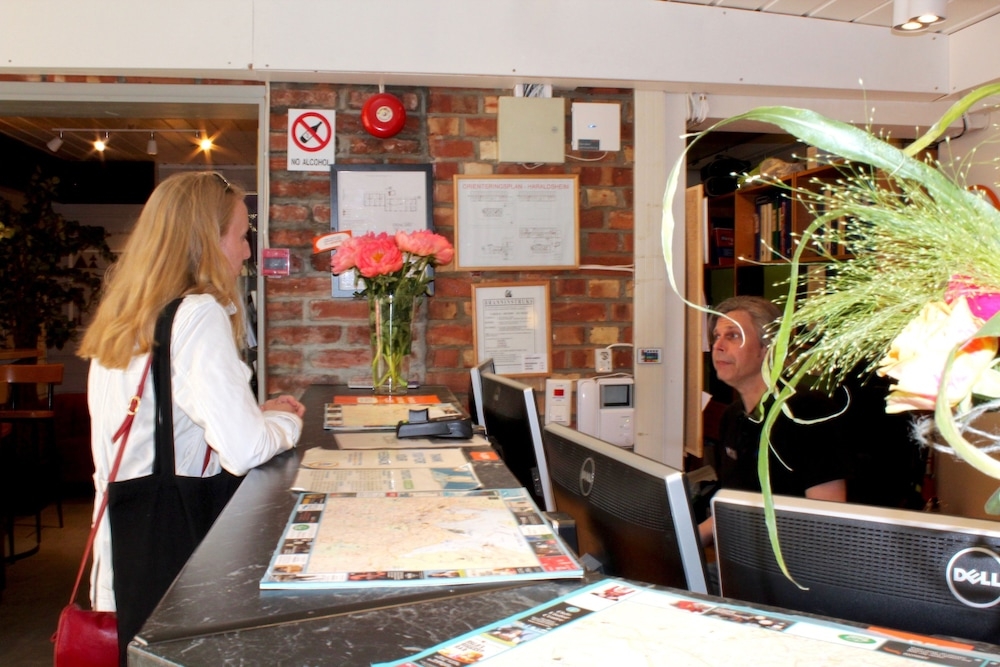 체크인/체크아웃 키오스크