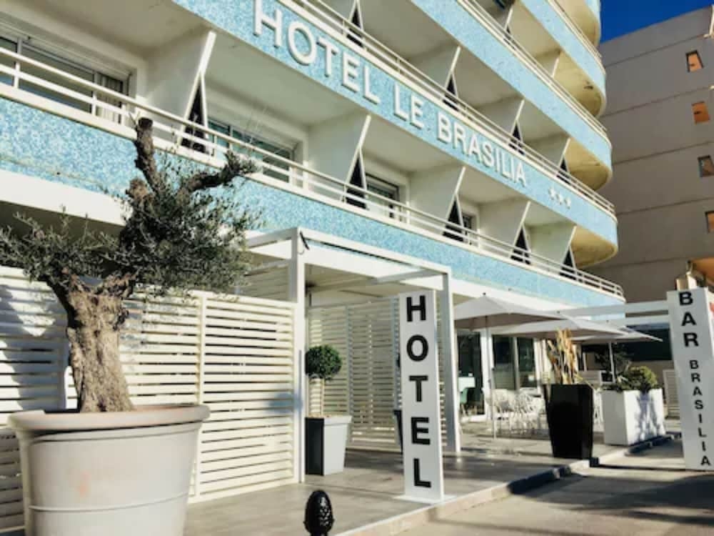 숙박 시설 정면