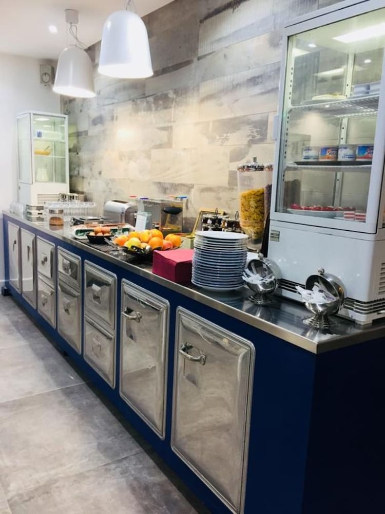 뷔페 아침 식사