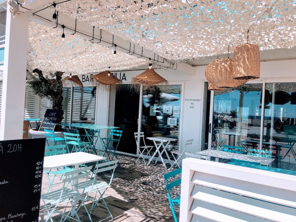 바(숙박 시설 내)