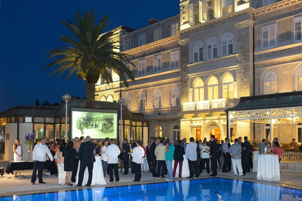 야외 연회 공간