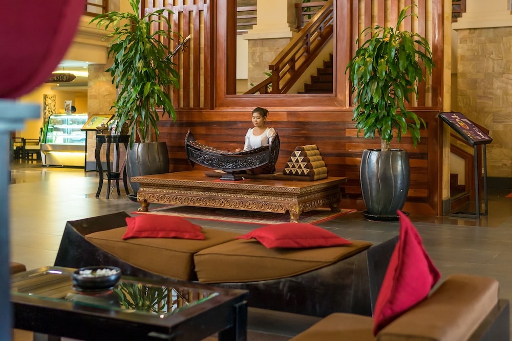 로비 좌석 공간