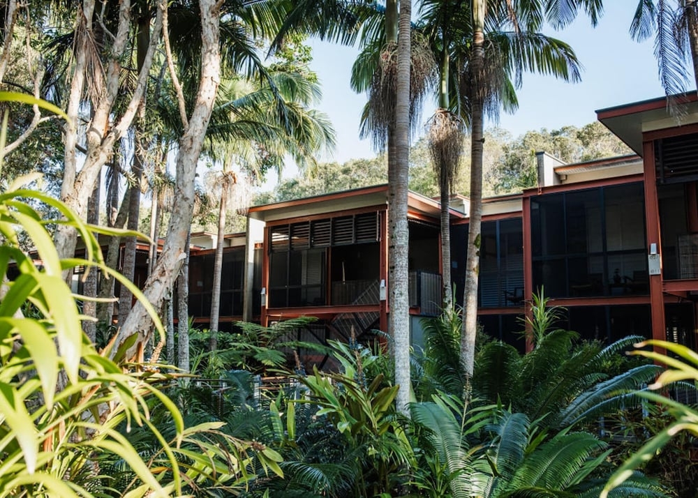 숙박 시설 구내