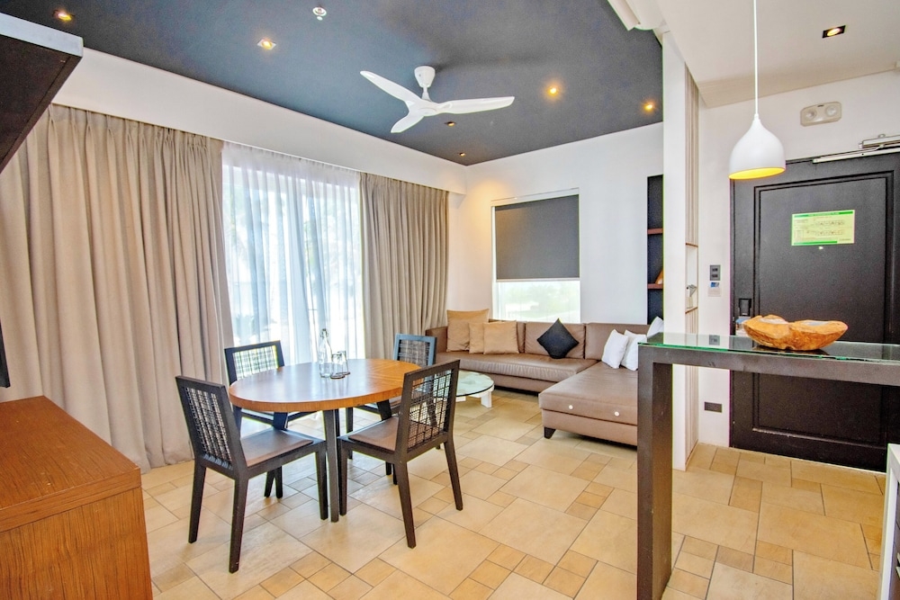 객실 내 식사 공간