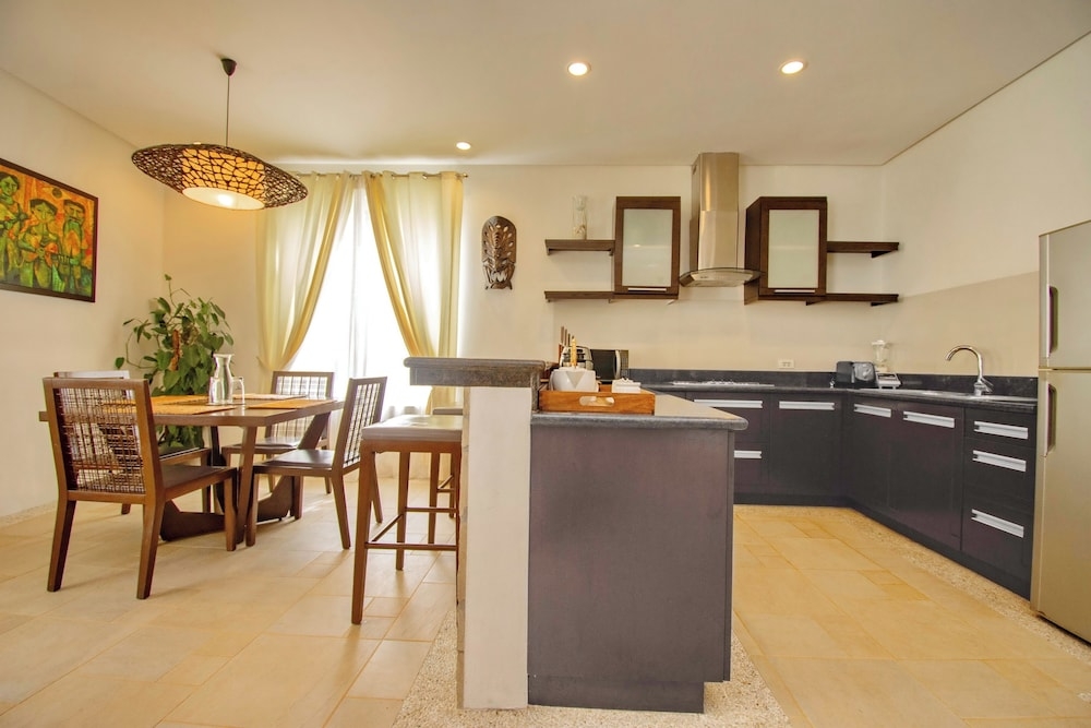 객실 내 식사 공간