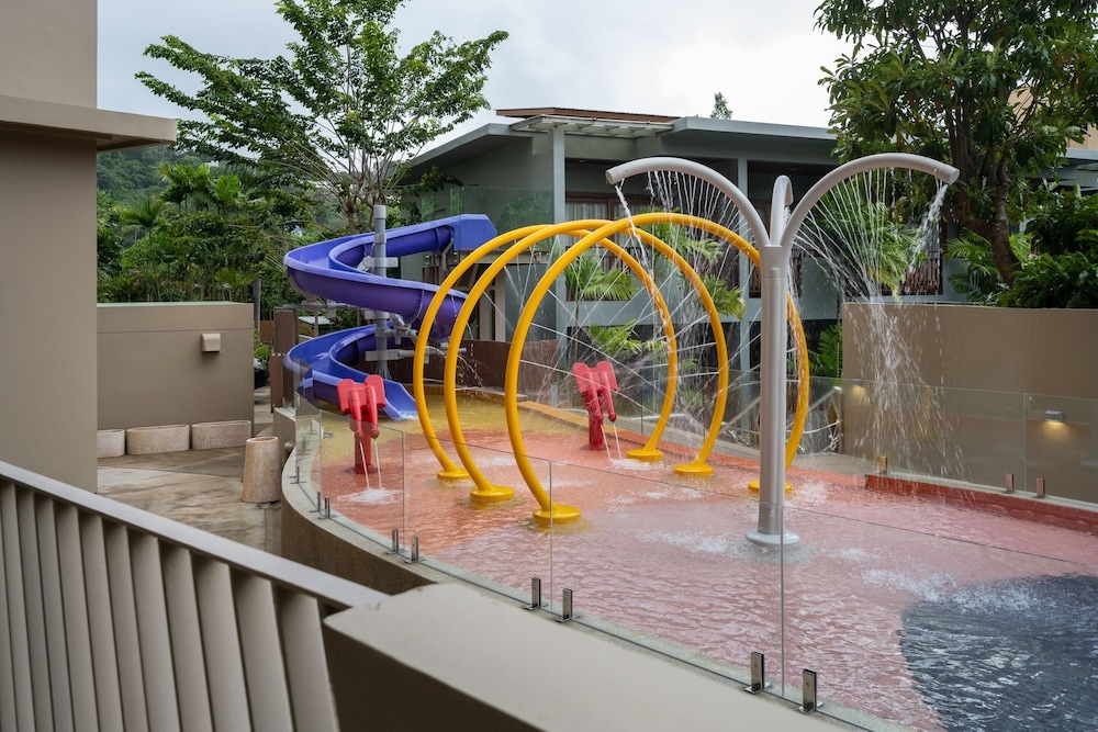 어린이 놀이 공간 - 야외