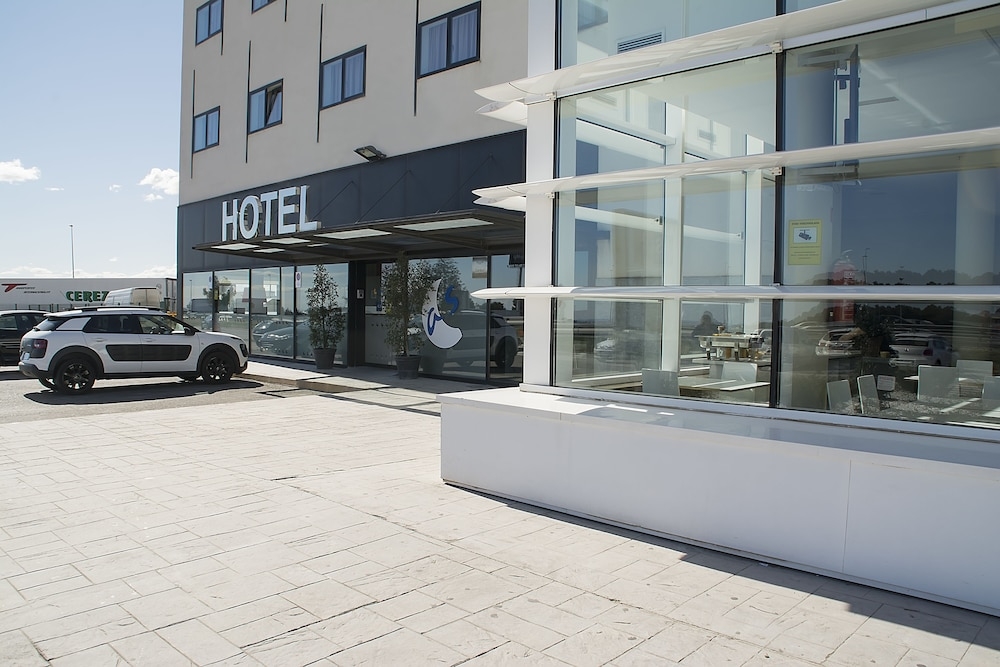 숙박 시설 정면