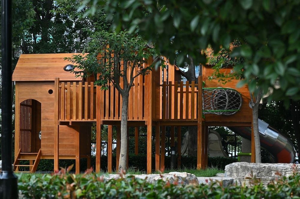 어린이 놀이 공간 - 야외