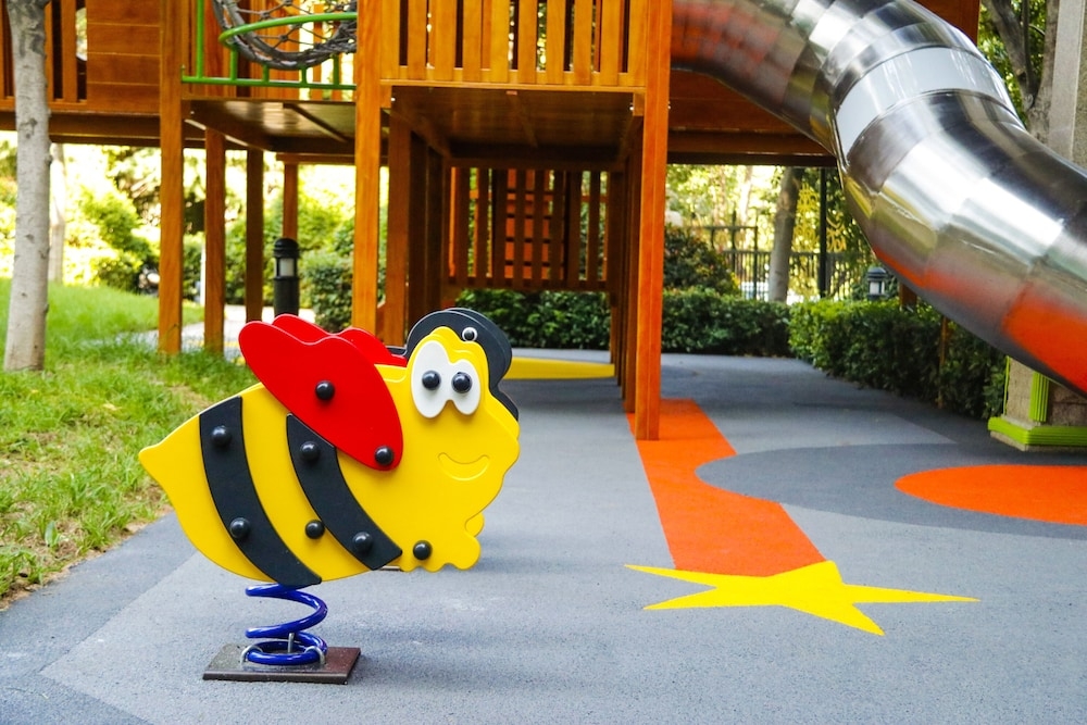 어린이 놀이 공간 - 야외