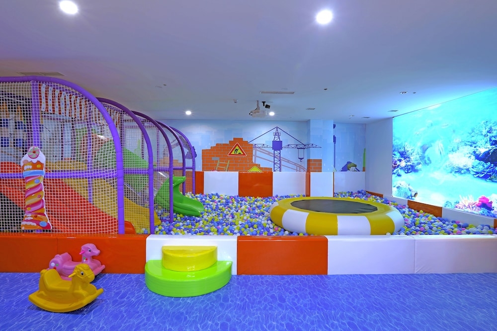 어린이 놀이 공간 - 실내