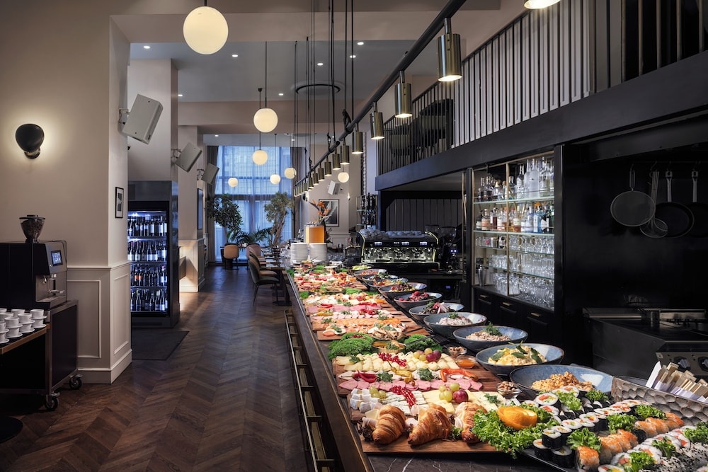 뷔페 아침 식사