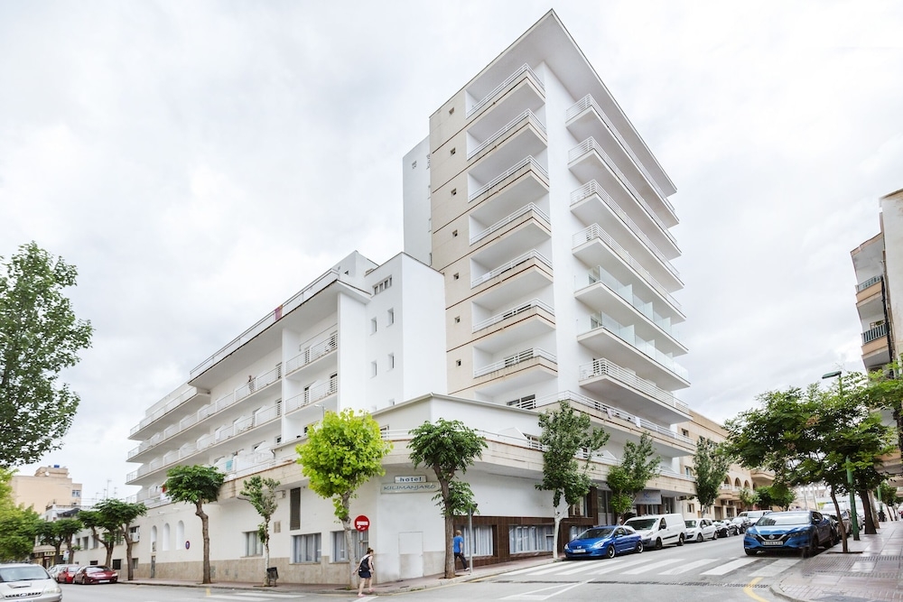 숙박 시설 정면