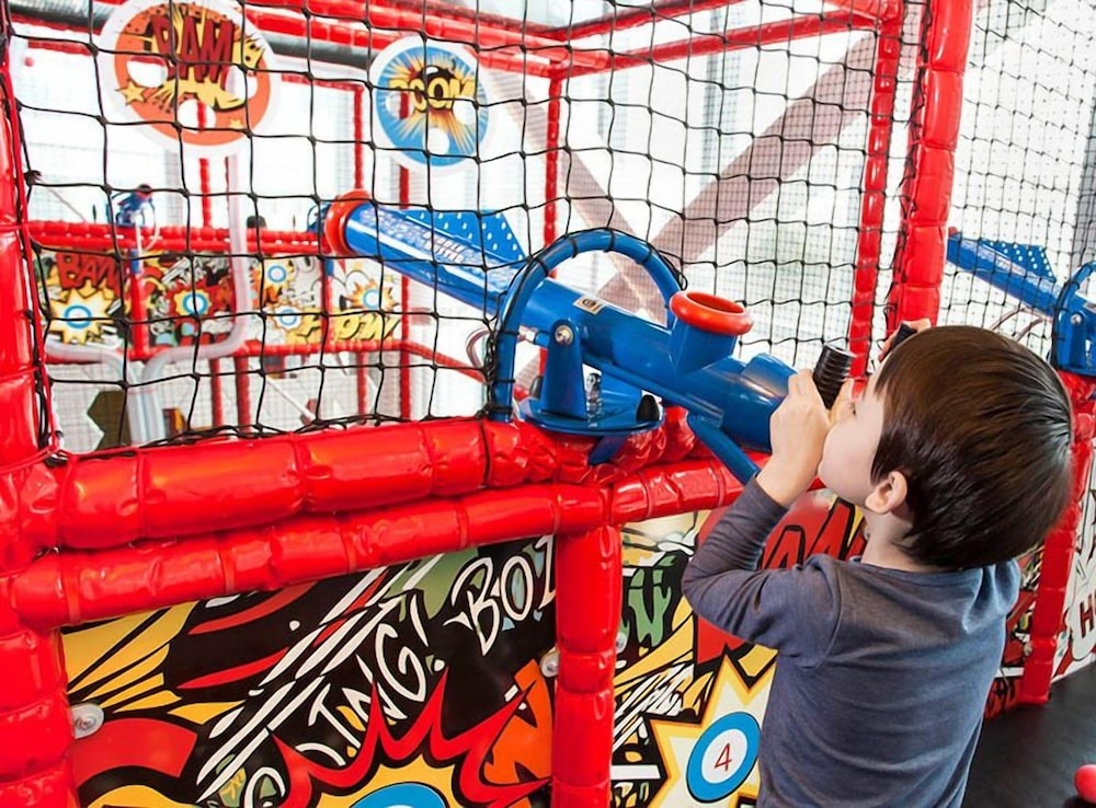 어린이 놀이 공간 - 실내