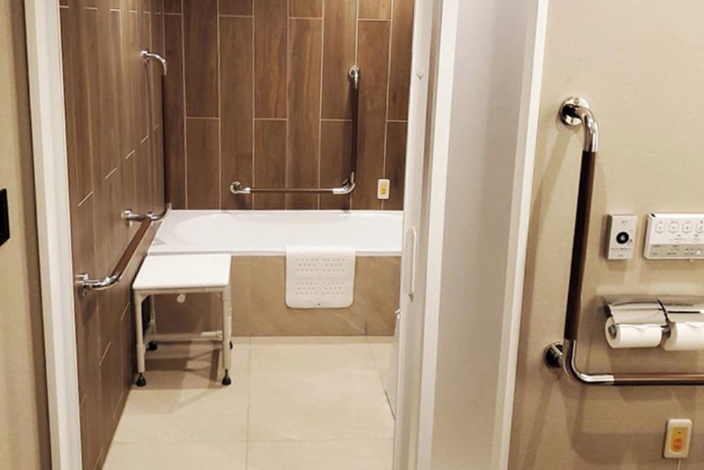 장애인 지원 욕실