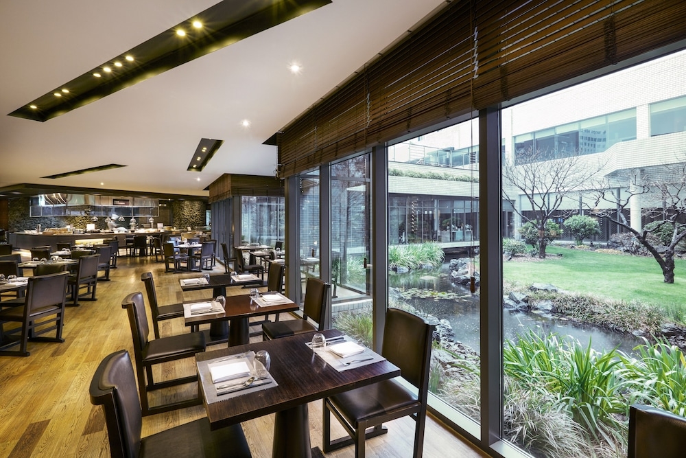 뷔페 아침 식사