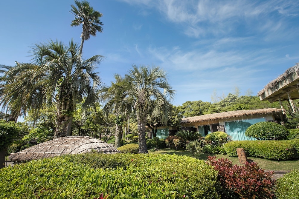 숙박 시설 정면