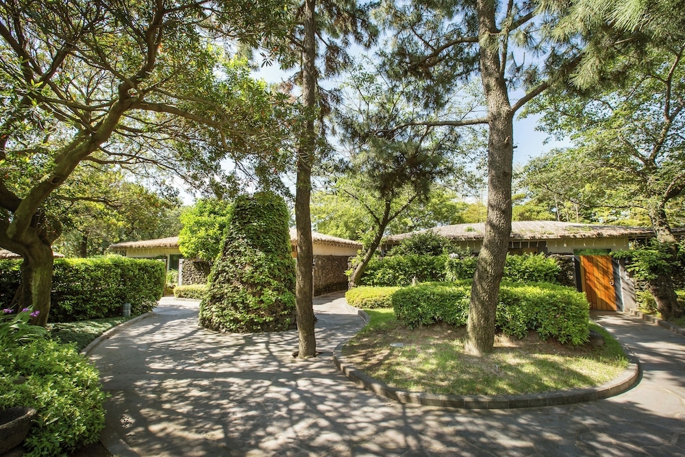 숙박 시설 정면