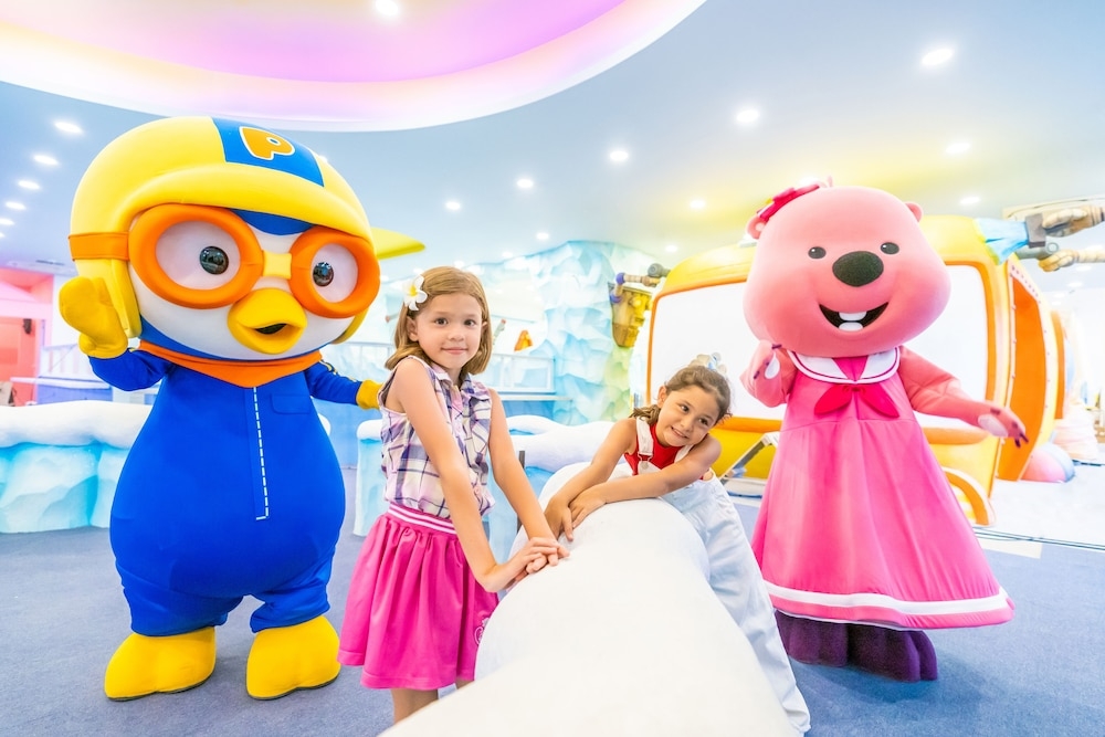 어린이 놀이 공간 - 실내