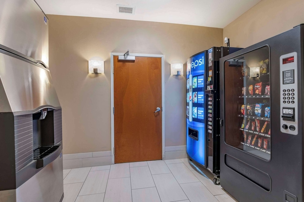 숙박 시설 내 편의 시설/서비스