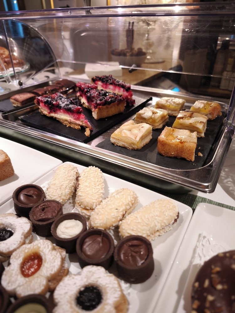 뷔페 아침 식사