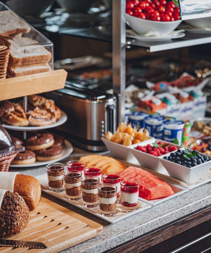 뷔페 아침 식사