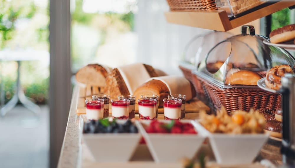 뷔페 아침 식사