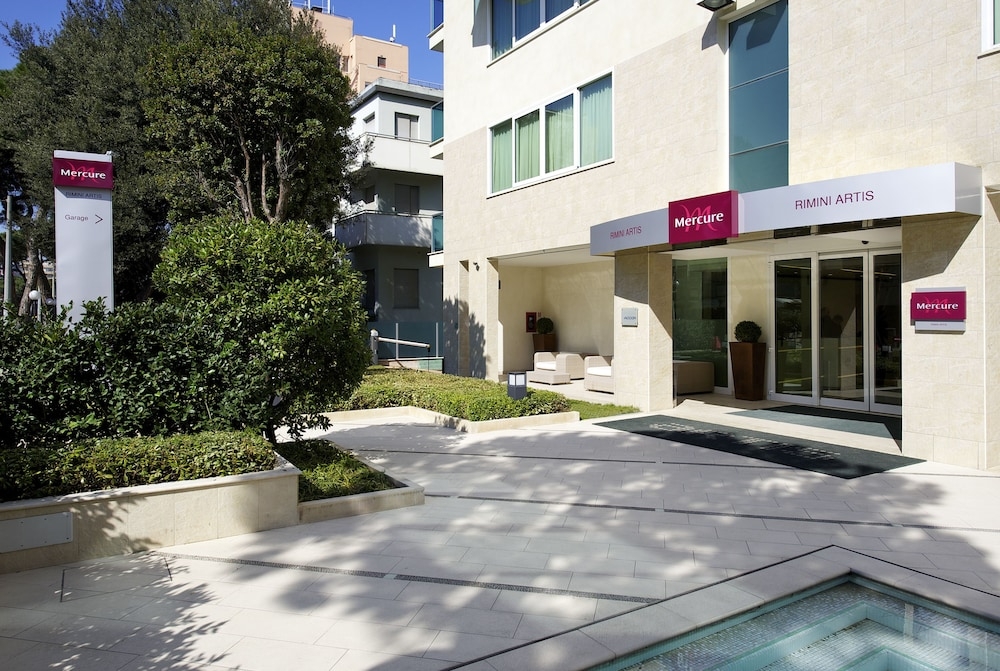 숙박 시설 입구