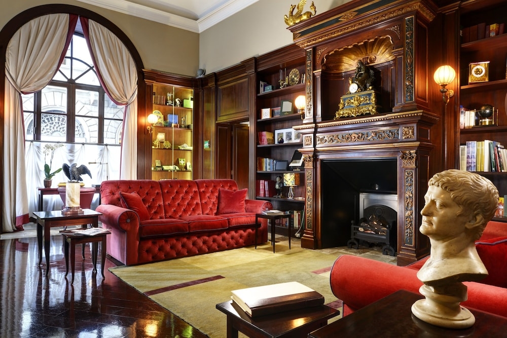 로비 좌석 공간