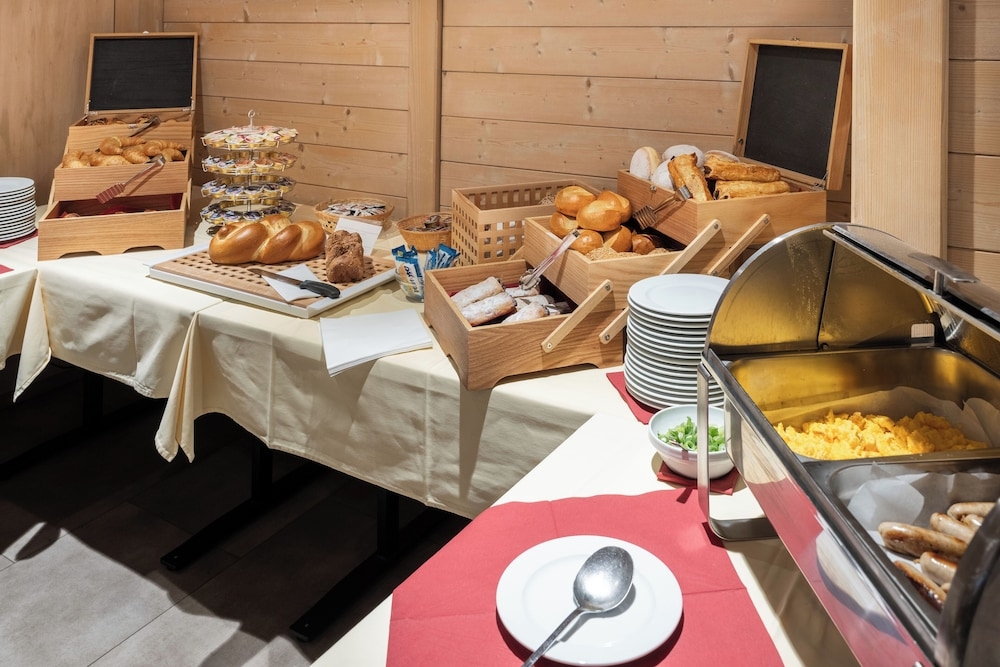 뷔페 아침 식사