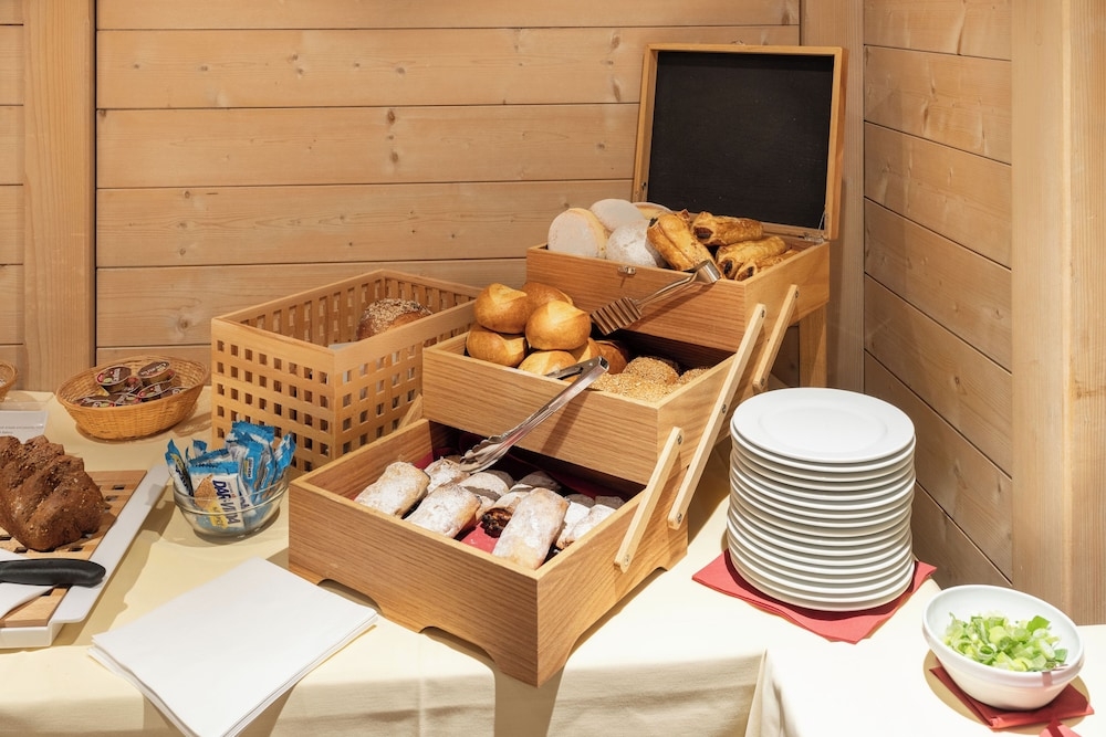 뷔페 아침 식사