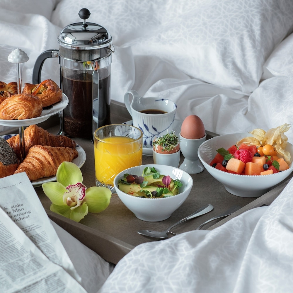 객실 내 식사 공간