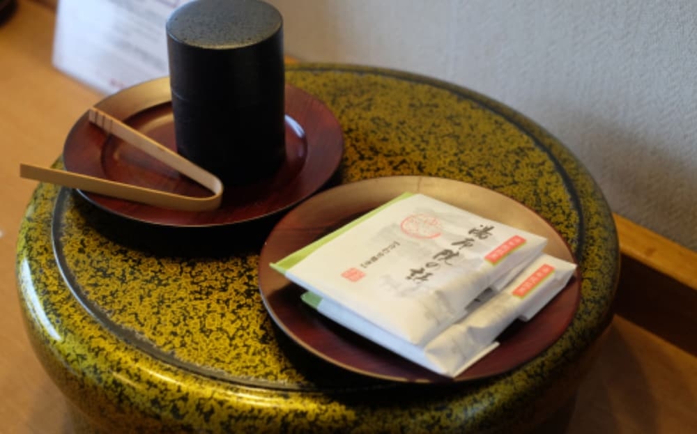 객실 내 식사 공간