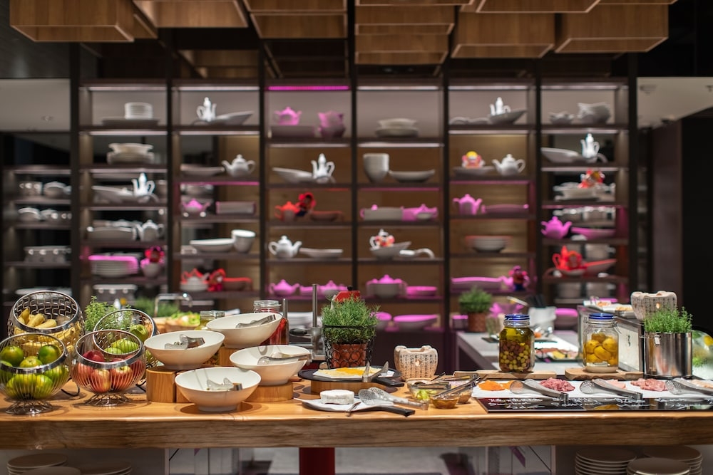 뷔페 아침 식사