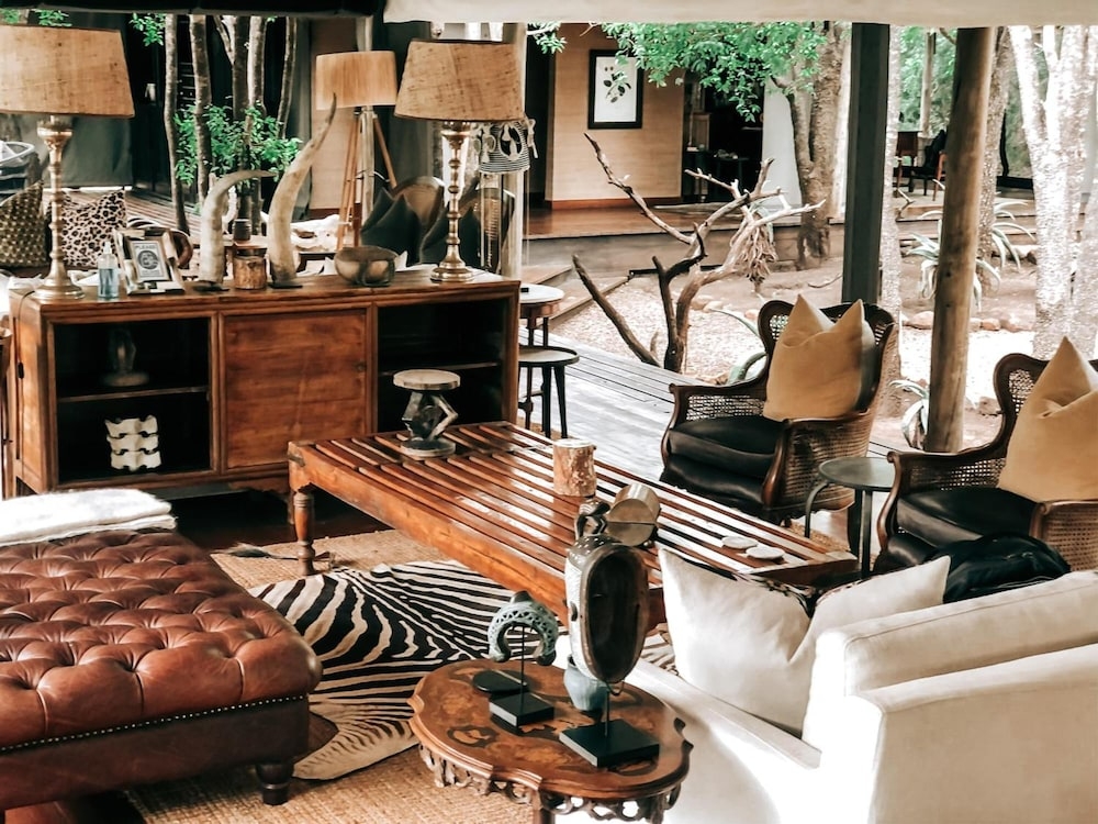 로비 좌석 공간