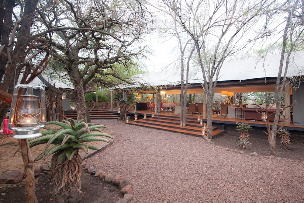 숙박 시설 구내