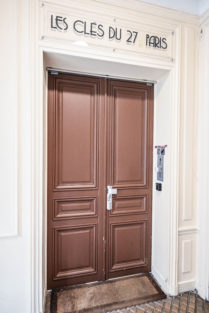 숙박 시설 정면