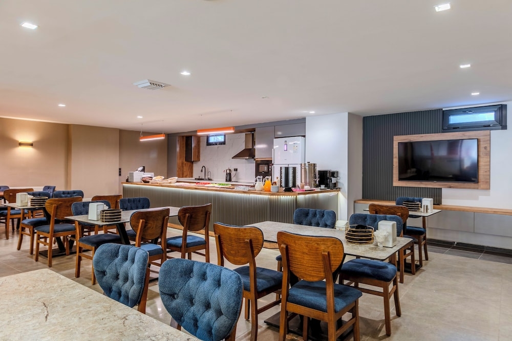 뷔페 아침 식사