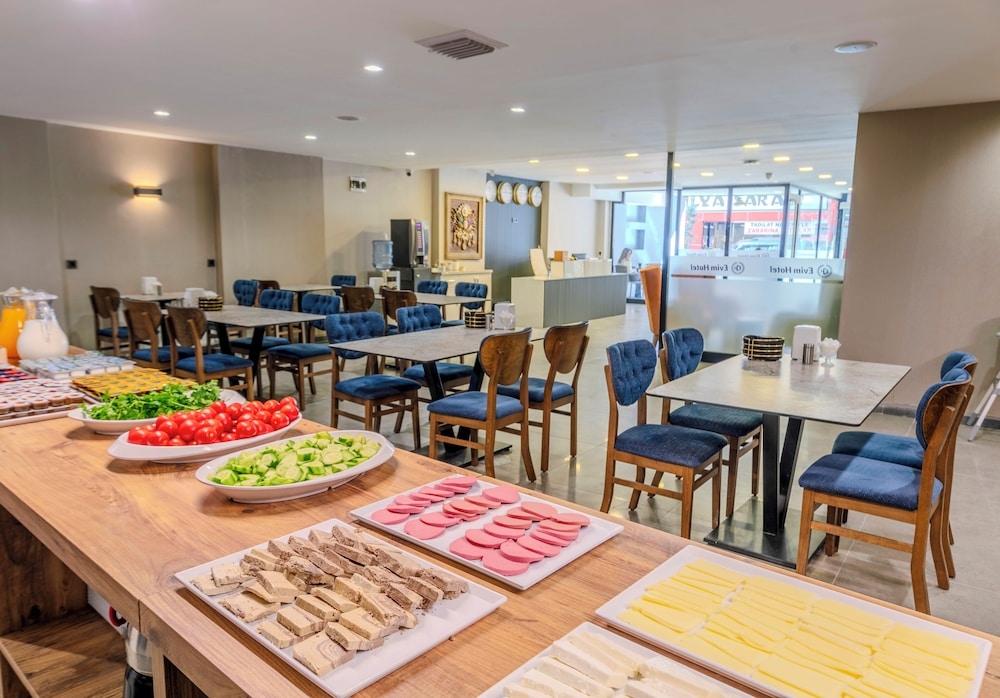 뷔페 아침 식사