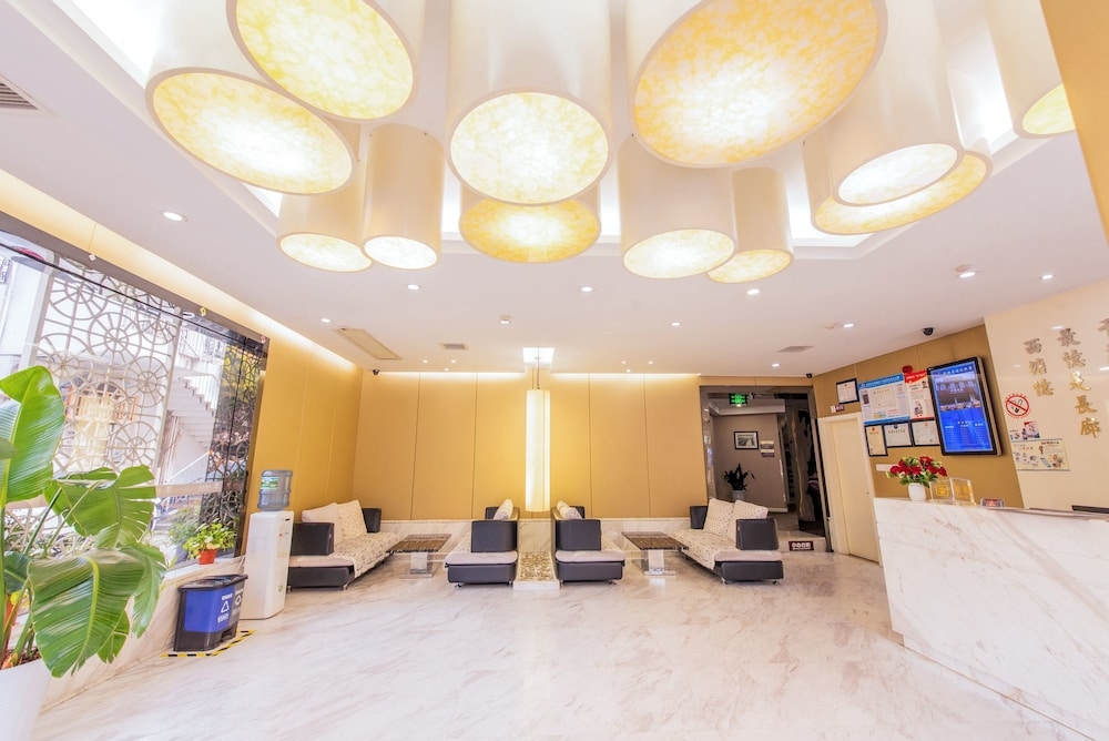 로비 좌석 공간