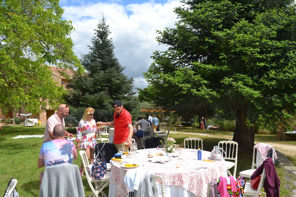 야외 결혼식 공간