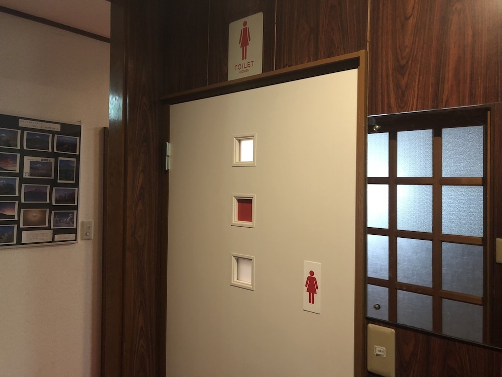 숙박 시설 내 편의 시설/서비스