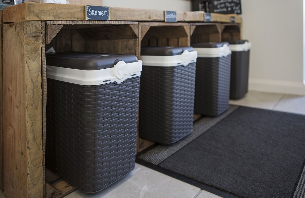 객실 내 식사 공간