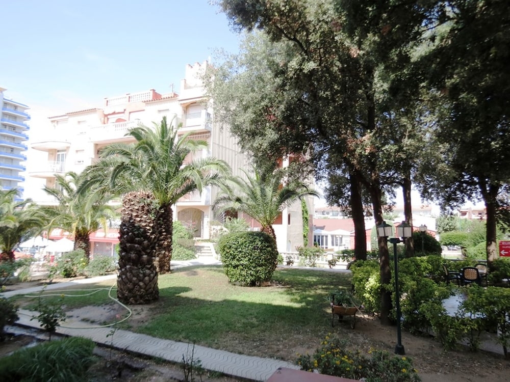 숙박 시설 구내