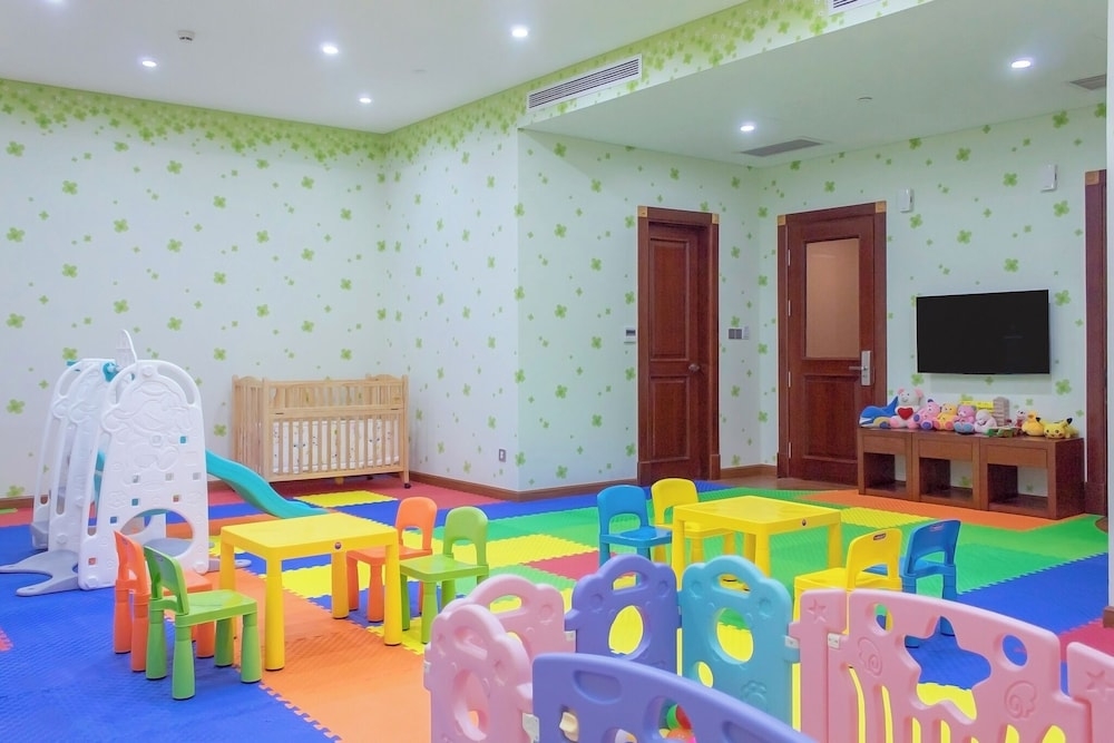 어린이 놀이 공간 - 실내