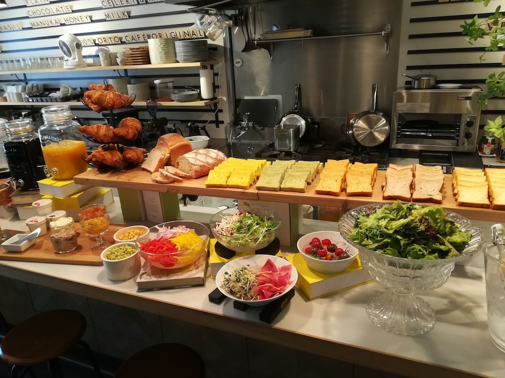 뷔페 아침 식사