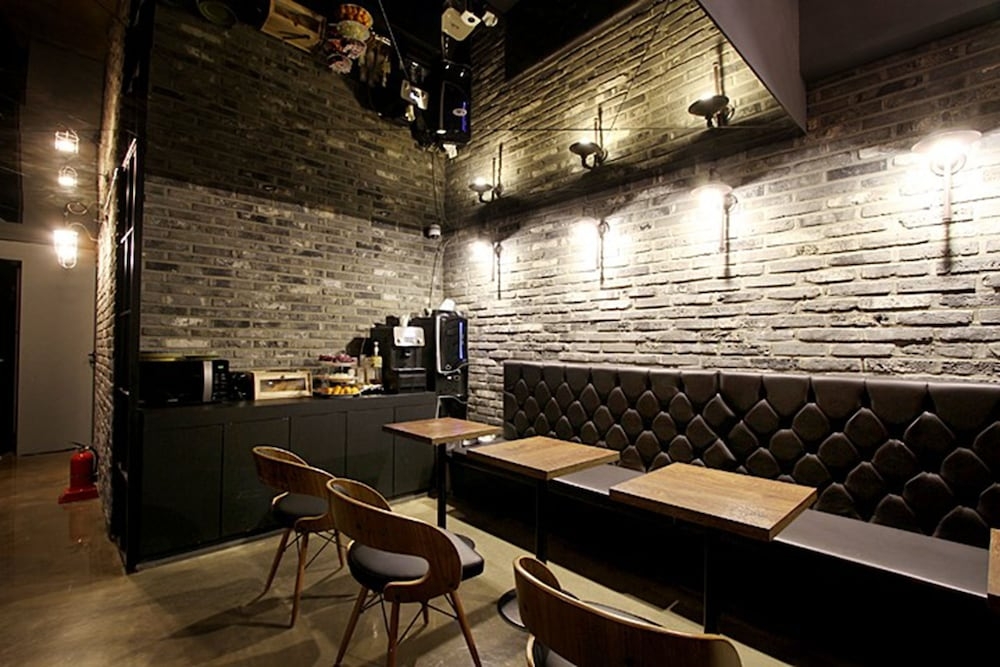 로비 좌석 공간